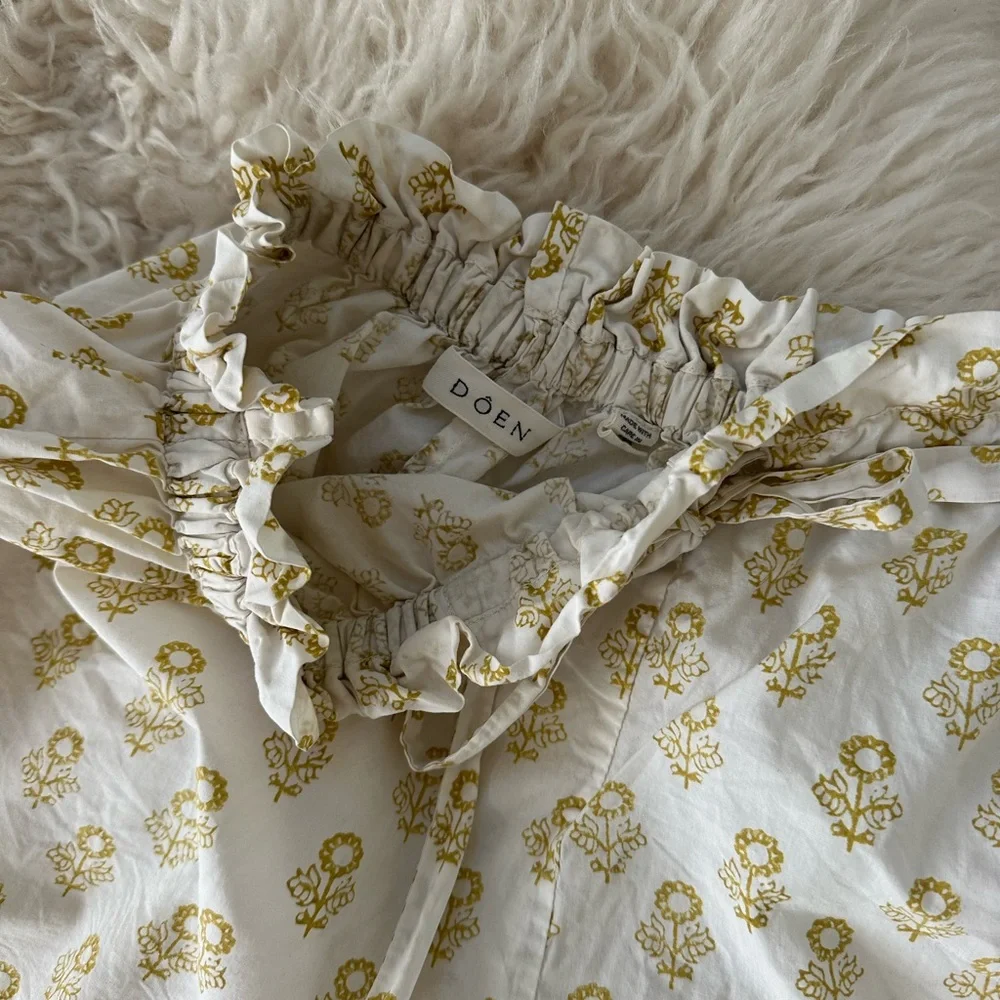 Doen Ruffle Short with Block Print - Picture 6 of 6